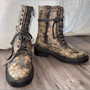 Vintage Foundry Co. Women’s Delia Mid-Top Boots Size 8.5